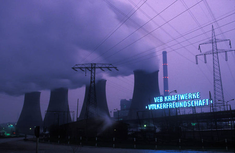 Quelle: http://www.gerryfoto.de/pixelpost/images/20090112203012_kraftwerk.jpg